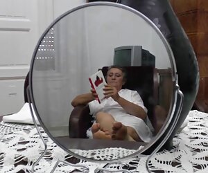 Chabolda đỏ trên phim set hoan quoc đường phố