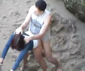Các cô gái là một âm Đạo mà là bị phin sec han quoc hỏng by the pool