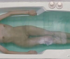 Stacy phim sexxx han quoc đánh người đến văn phòng .
